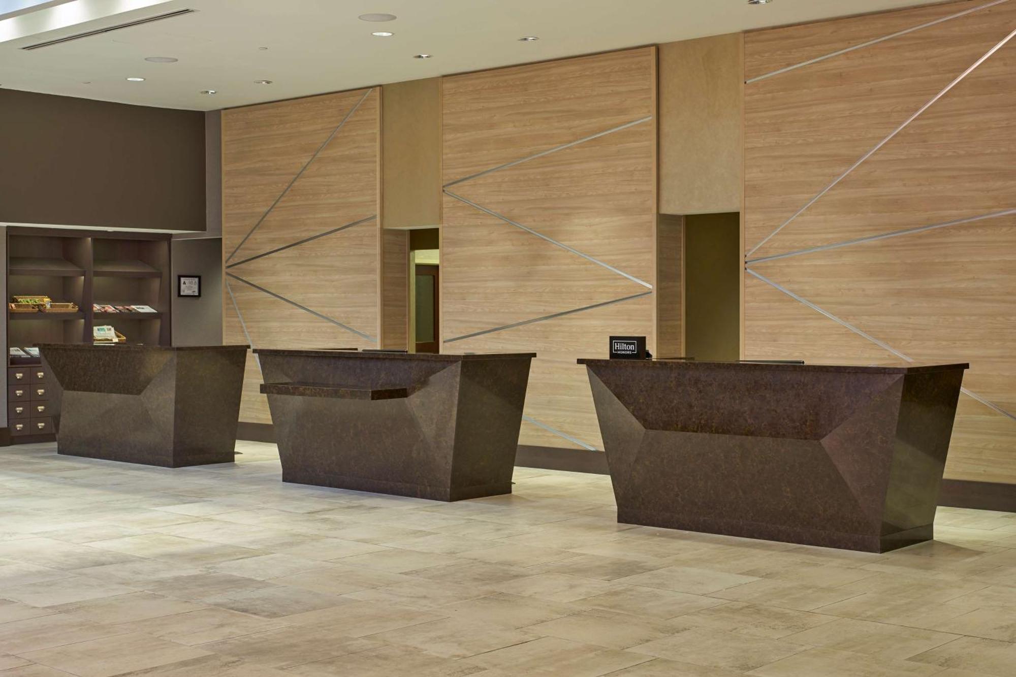 Hilton Raleigh North Hills Hotell Eksteriør bilde